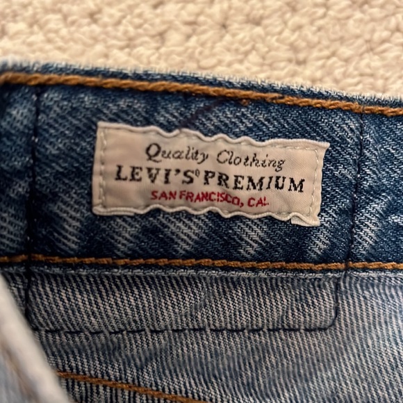 Levi’s Wedgie Straight Jeans - Picture 3 of 5